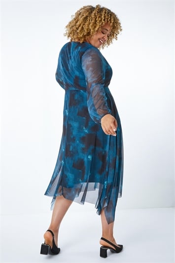 Curve Abstract Print Wrap Dress 14219491