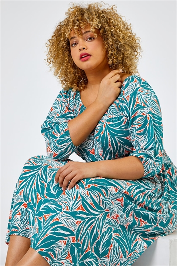 Curve Palm Leaf Print Shirred Midi Dress 14275734