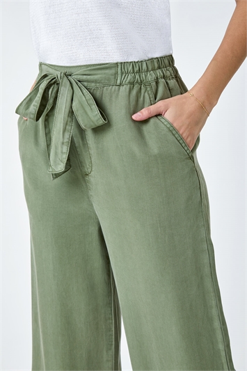 Elastic Tie Waist Pocket Shorts 18054782