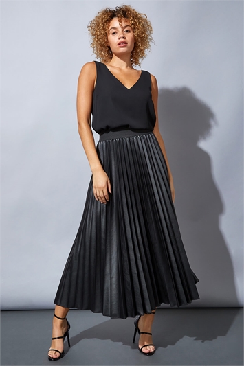 Faux Leather Pleated Maxi Skirt 17012908