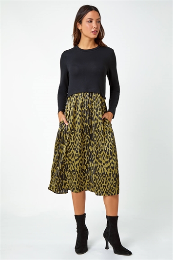 Contrast Leopard Print Pocket Knit Midi Dress 14467008