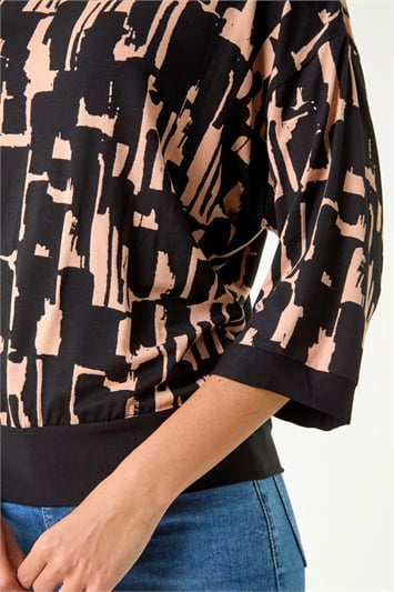 Abstract Banded Hem Stretch Top 19337208