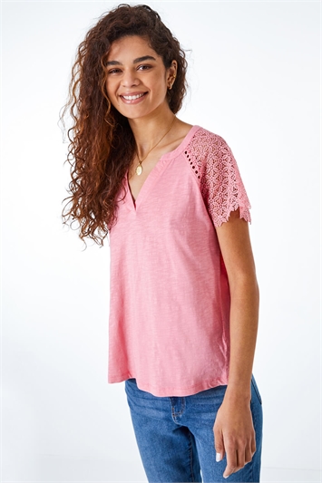 Embroidered Sleeve V-Neck Jersey T-Shirt 19155272
