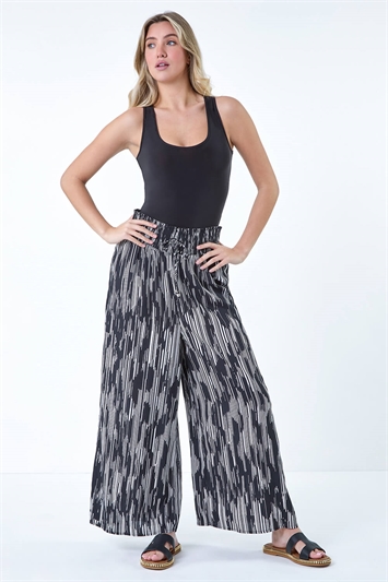 Abstract Stretch Shirrred Wide Leg Trousers 18062908