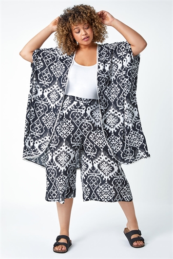 Curve Aztec Print Crinkle Cropped Culottes 18057408