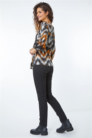 Abstract Print Twist Detail Top 19206462