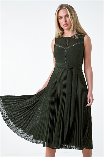Petite Textured Spot Pleated Dress 14564340