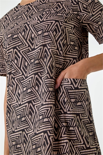 Geometric Print Pocket Shift Dress 14553690