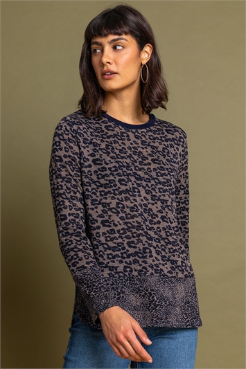 Leopard Print Round Neck Long Sleeve Jersey Top 19113290