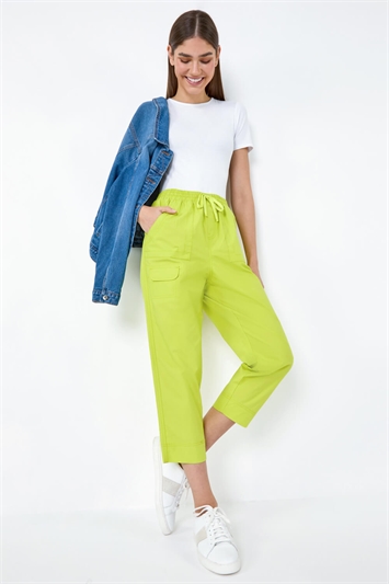 Cotton Elastic Waist Cropped Cargo Trousers
