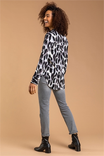 Animal Print Long Sleeve Collared Jersey Blouse 19102808