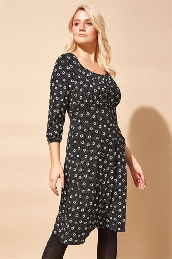 Square Neck Spot Daisy Print Dress