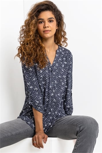 Ditsy Floral Notch Neck Topand this?