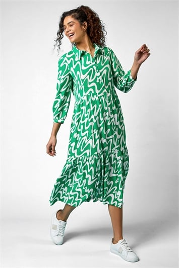 Green Wave Print Tiered Shirt Dress