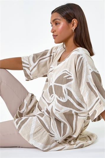 Cream Cotton Oversized Leaf Top And Necklace