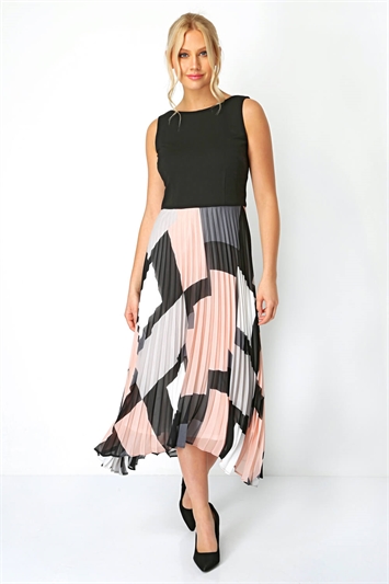 Black Fit And Flare Pleated Midi Dress, Image 4 of 5