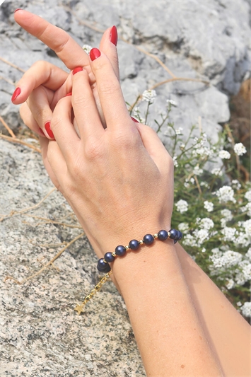 Blue Beaded Bracelet With Pearl Pendant