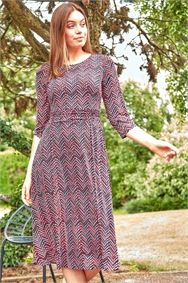 Zig Zag Print Midi Dress