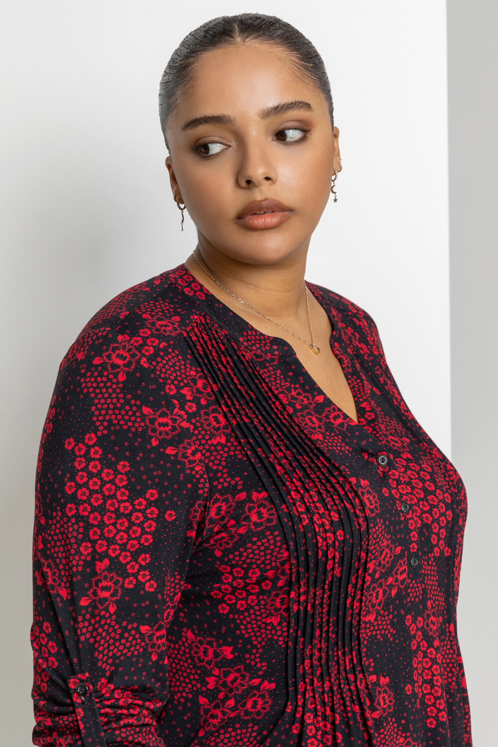 Red Curve Ditsy Floral Pintuck Blouse, Image 4 of 4