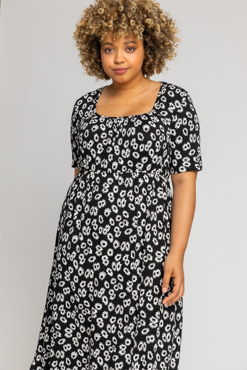 Curve Daisy Print Midi Dress