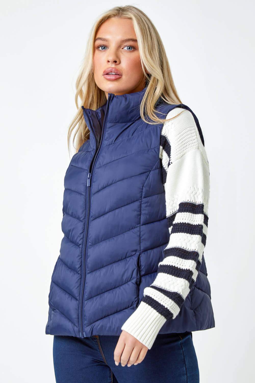 Navy  Petite Quilted Padded Gilet, Image 4 of 5