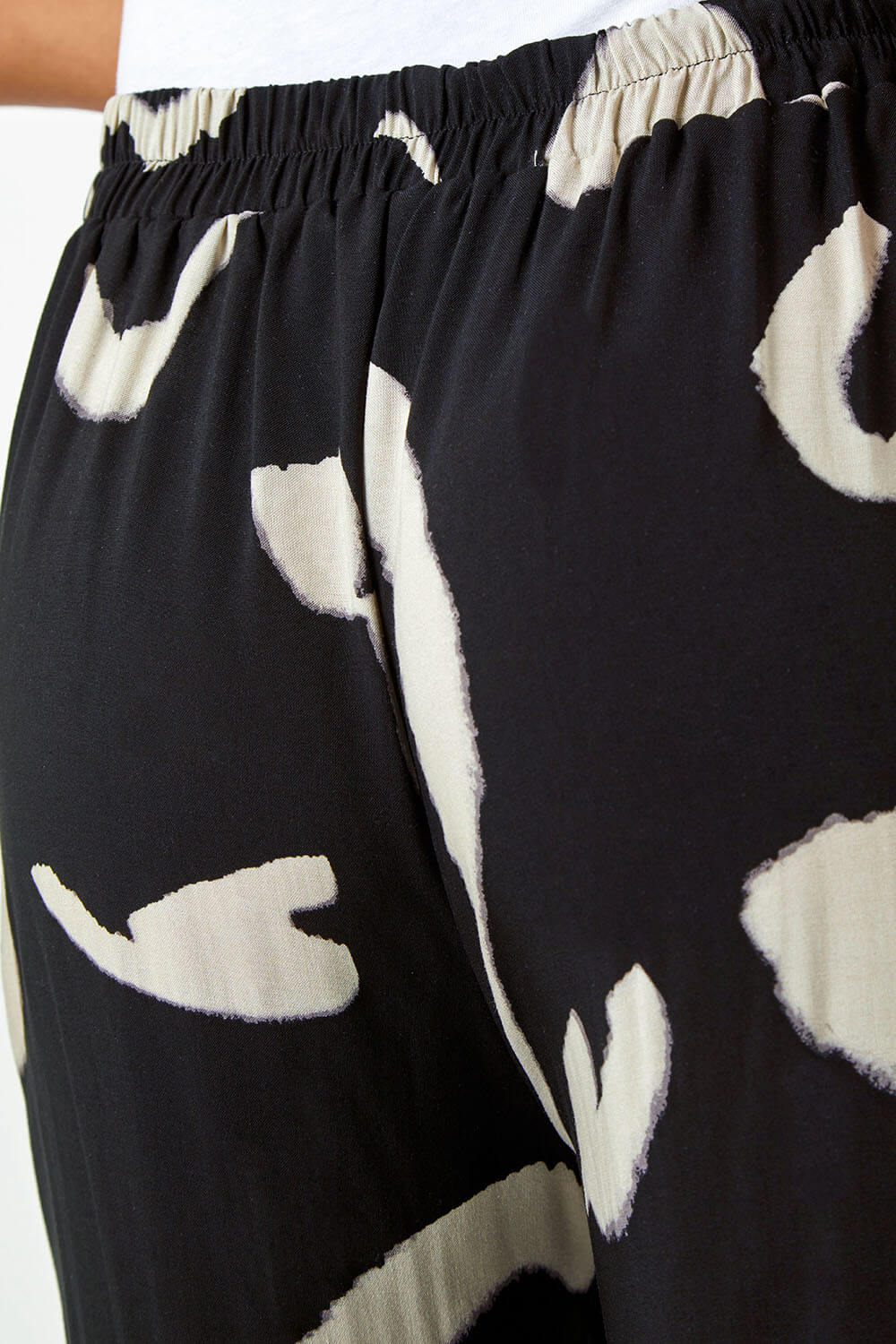 Black Abstract Print Wide Leg Trousers, Image 5 of 5