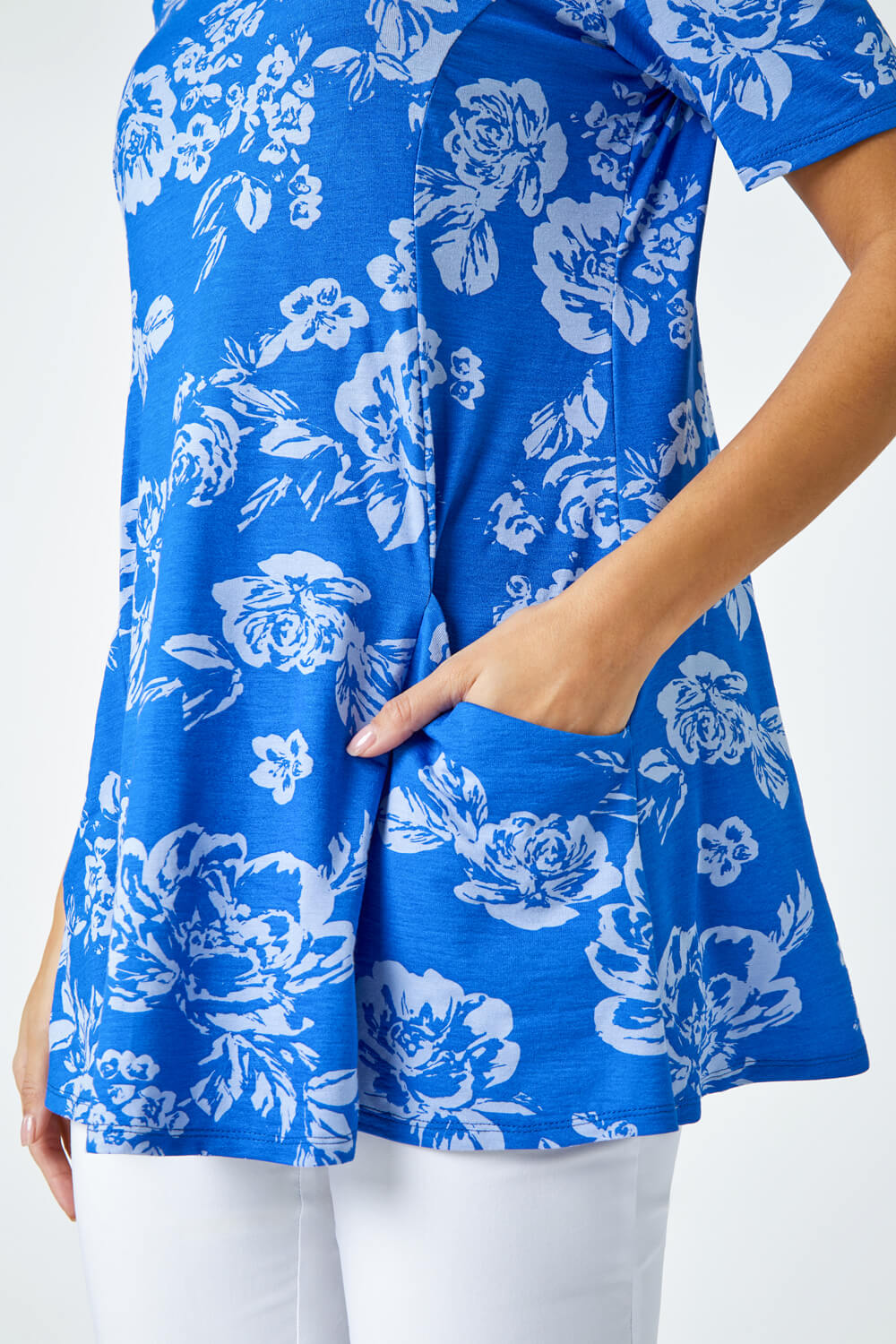 Blue Floral Print Stretch Tunic Pocket Top, Image 5 of 5