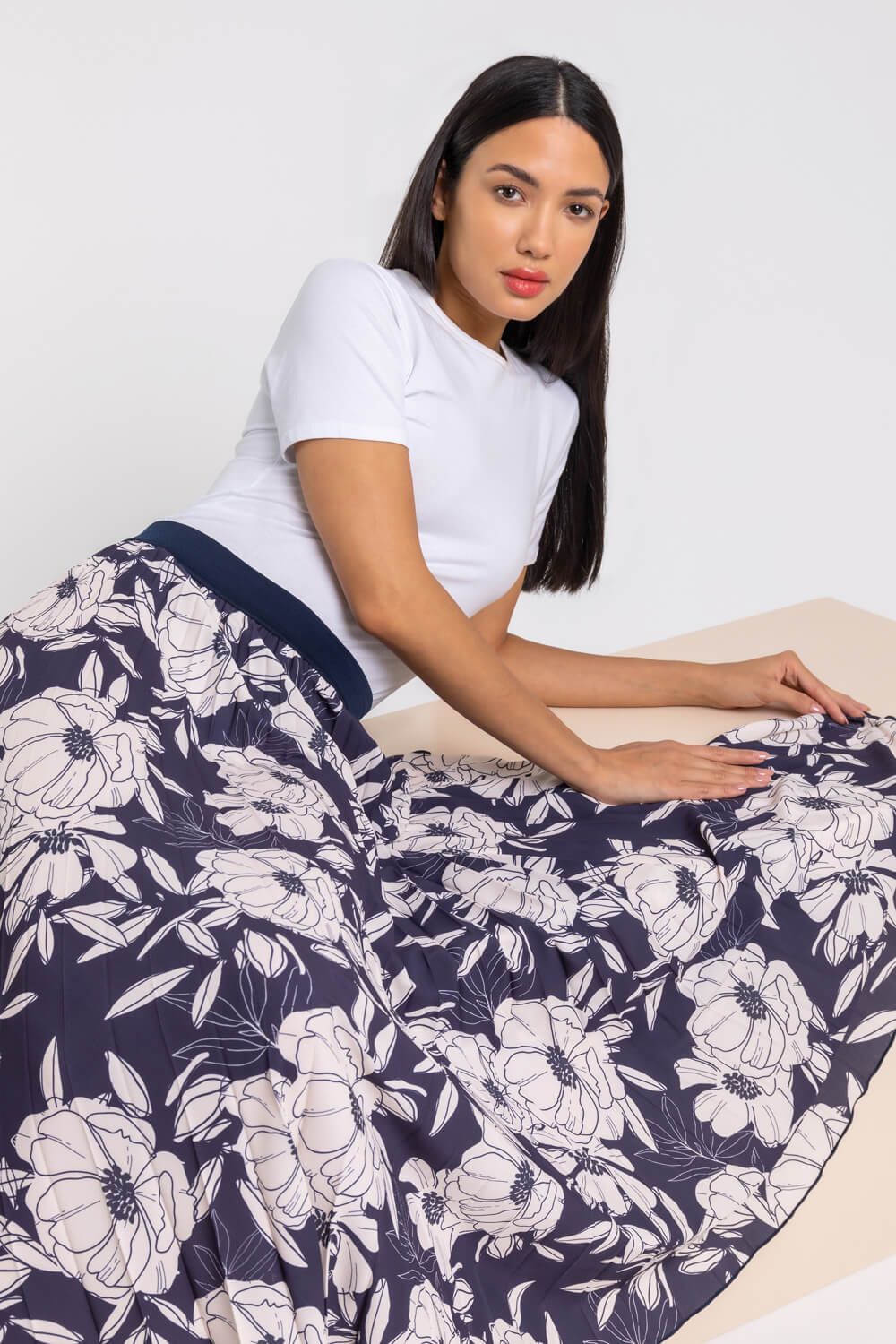 Navy  Floral Print Pleated Maxi Skirt, Image 4 of 4