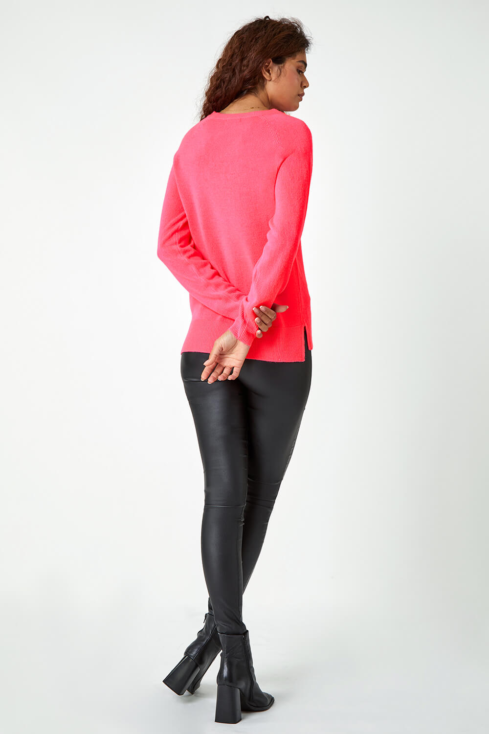 Fuchsia Plain Soft Crew Neck Jumper | Roman UK