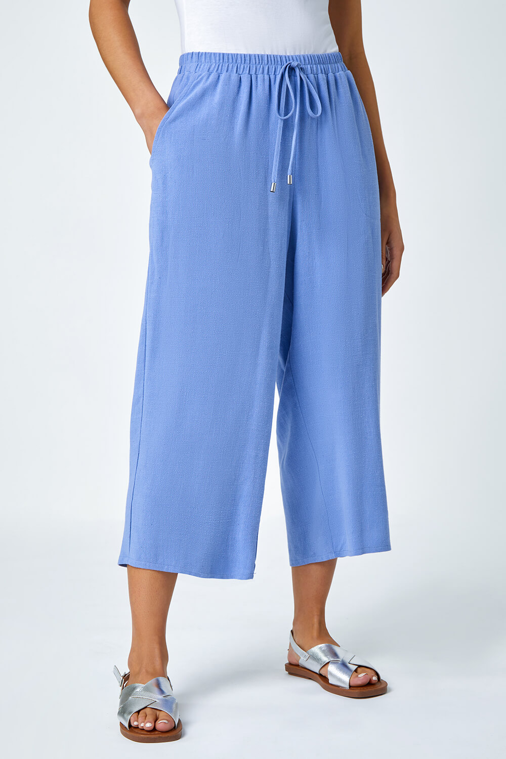 Blue Petite Linen Mix Wide Cropped Trousers, Image 4 of 5