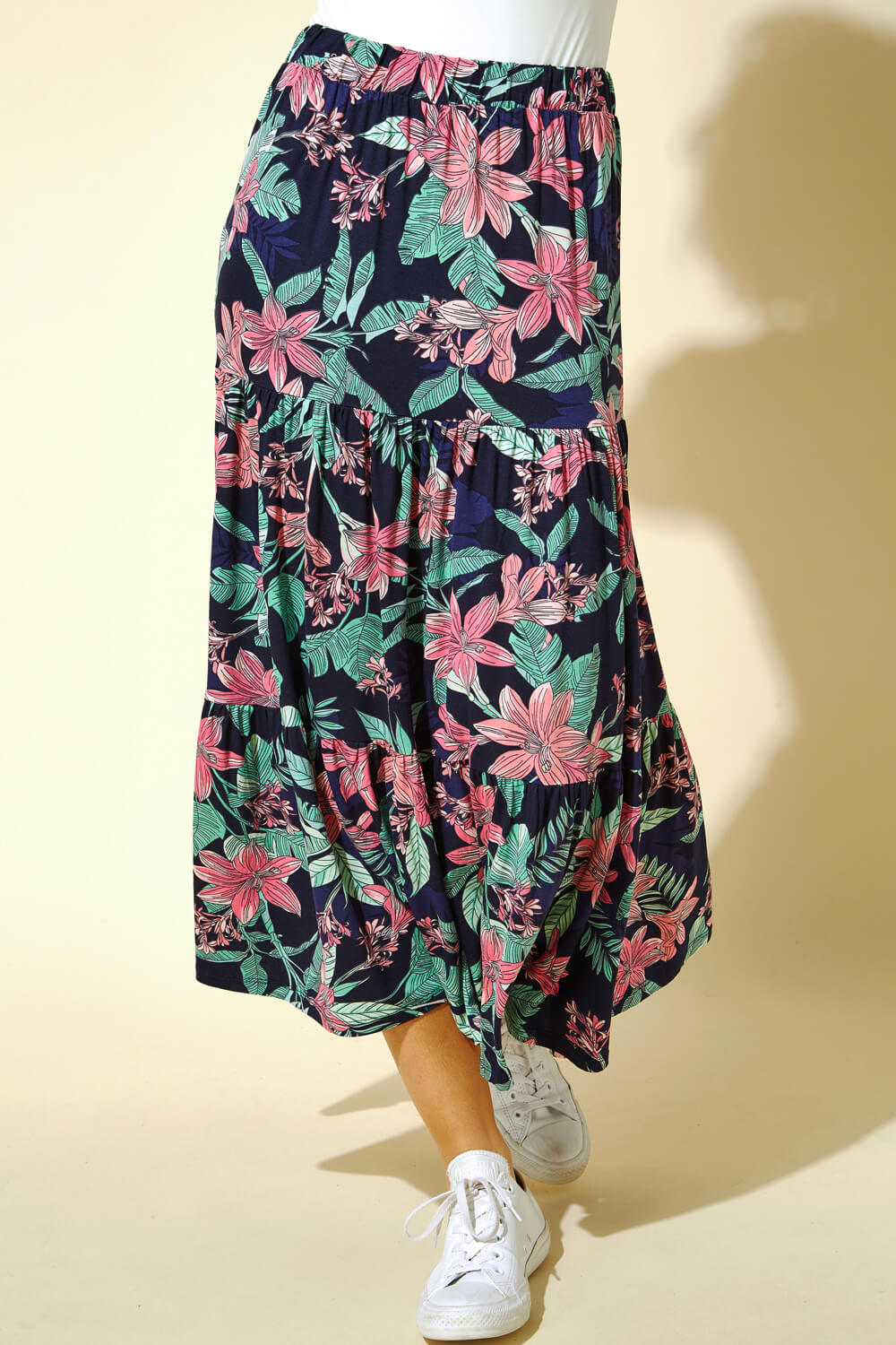 Roman Originals Tropical Floral Tiered Midi Skirt in Navy