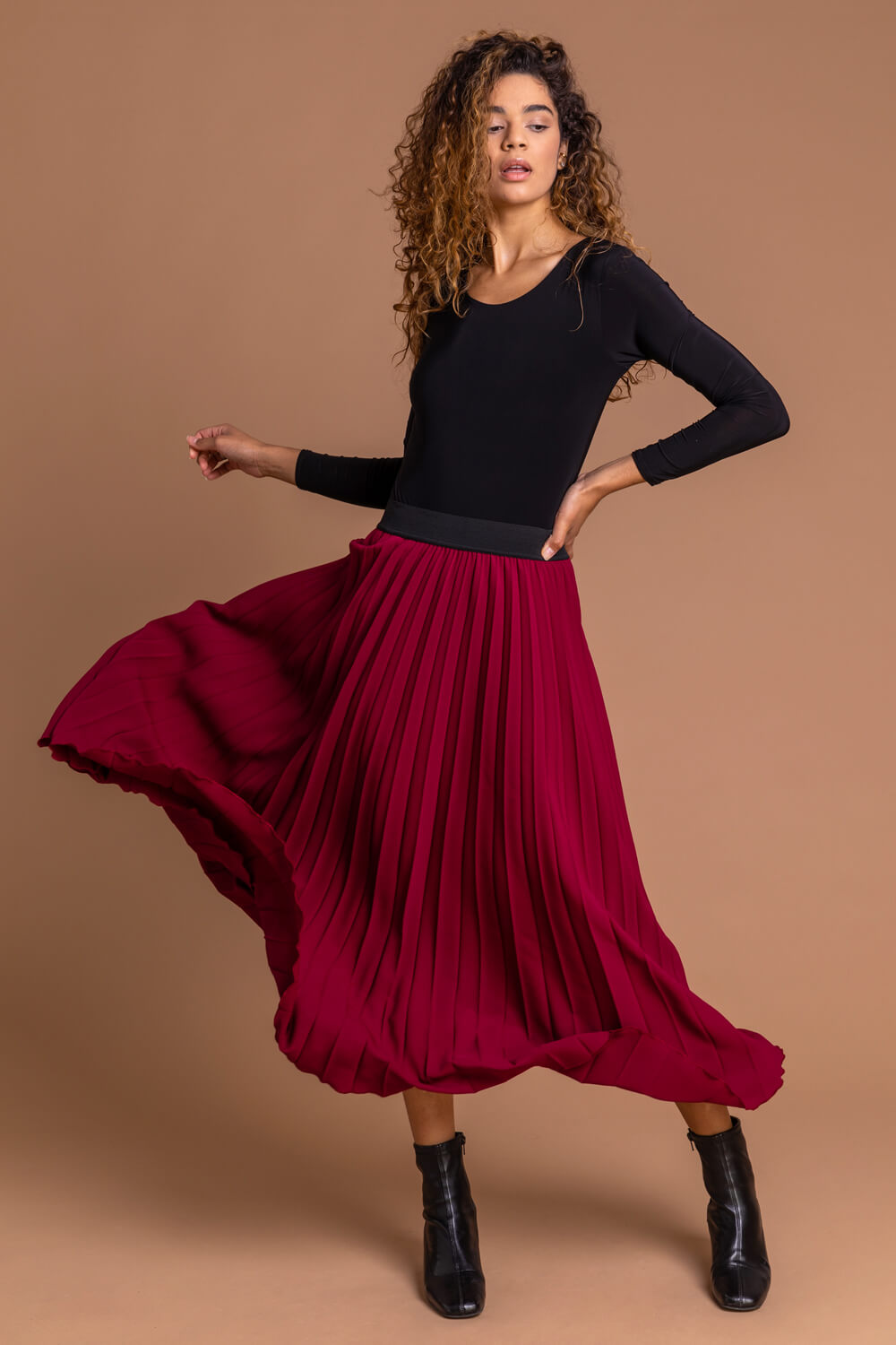 Red Pleated Maxi Skirt, Image 3 of 5