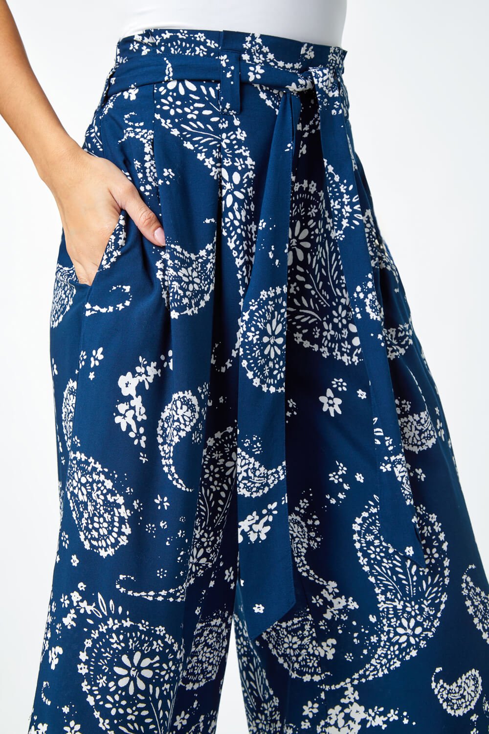 Navy  Paisley Print Wide Leg Cropped Trousers, Image 5 of 5