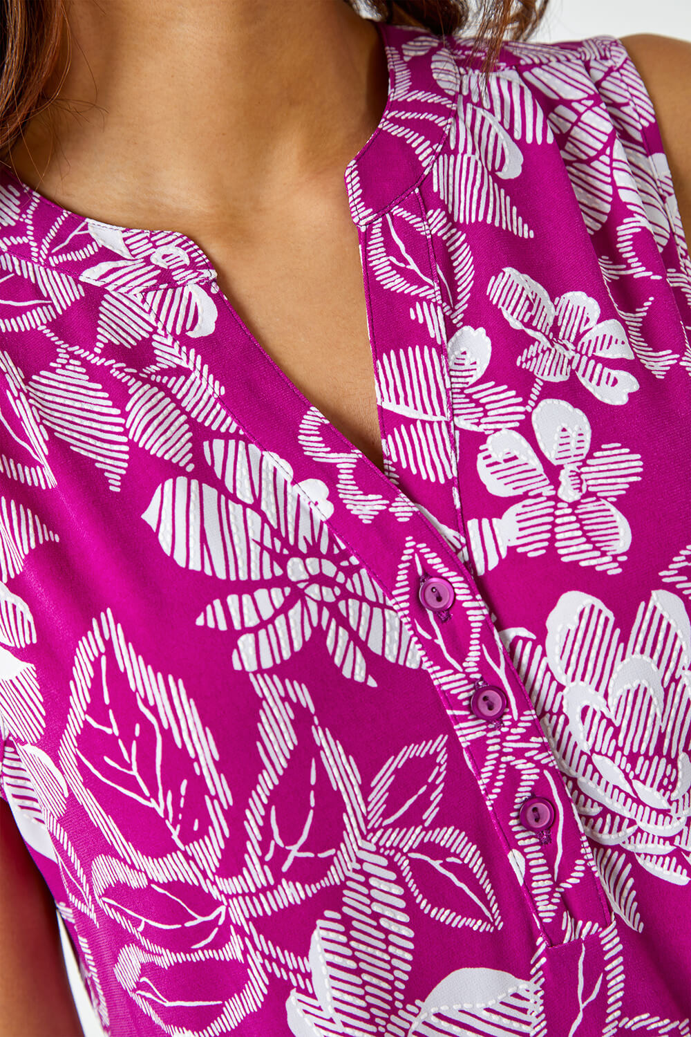 MAGENTA Textured Floral Print Sleeveless Top, Image 5 of 5