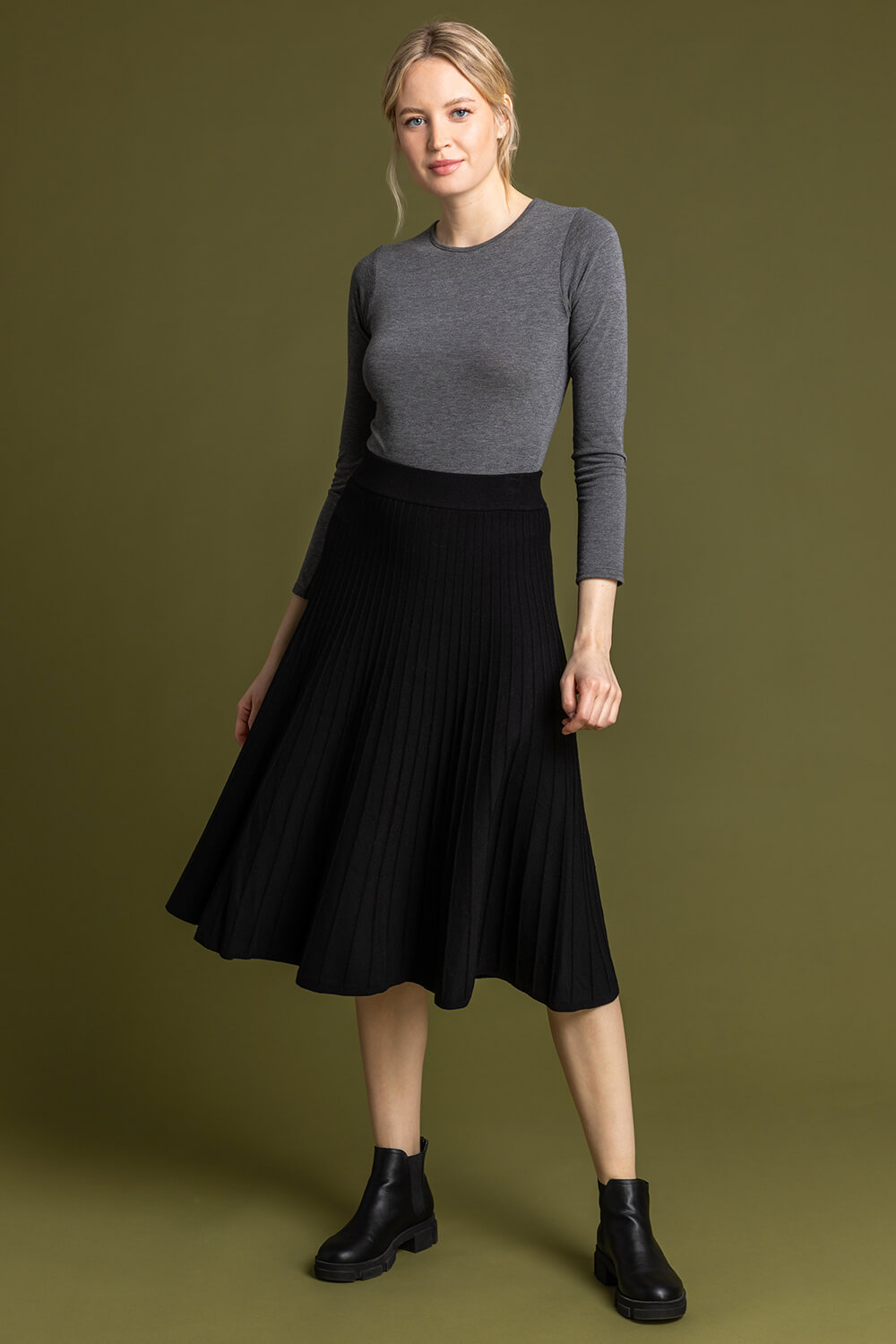 Black Ribbed Knit Pleated Midi Skirt, Image 3 of 5