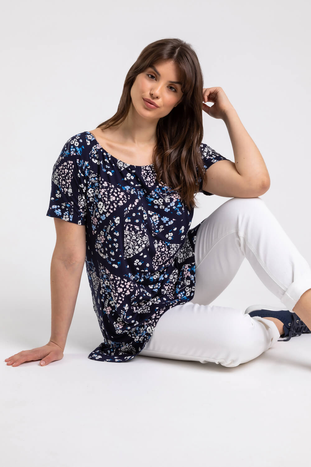 Navy  Curve Ditsy Floral Swing Top, Image 4 of 4
