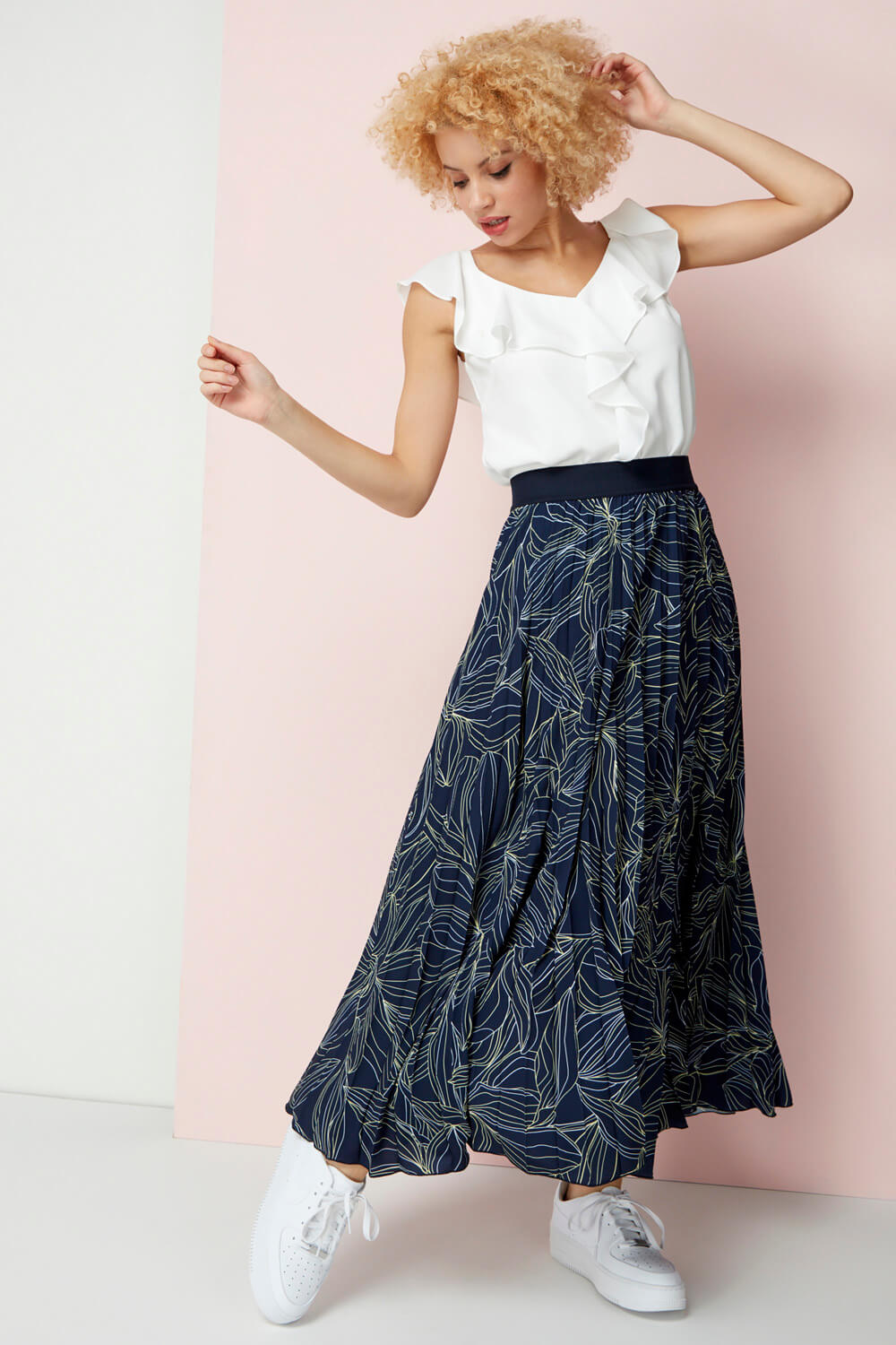 Linear Floral Print Pleated Midi Skirt