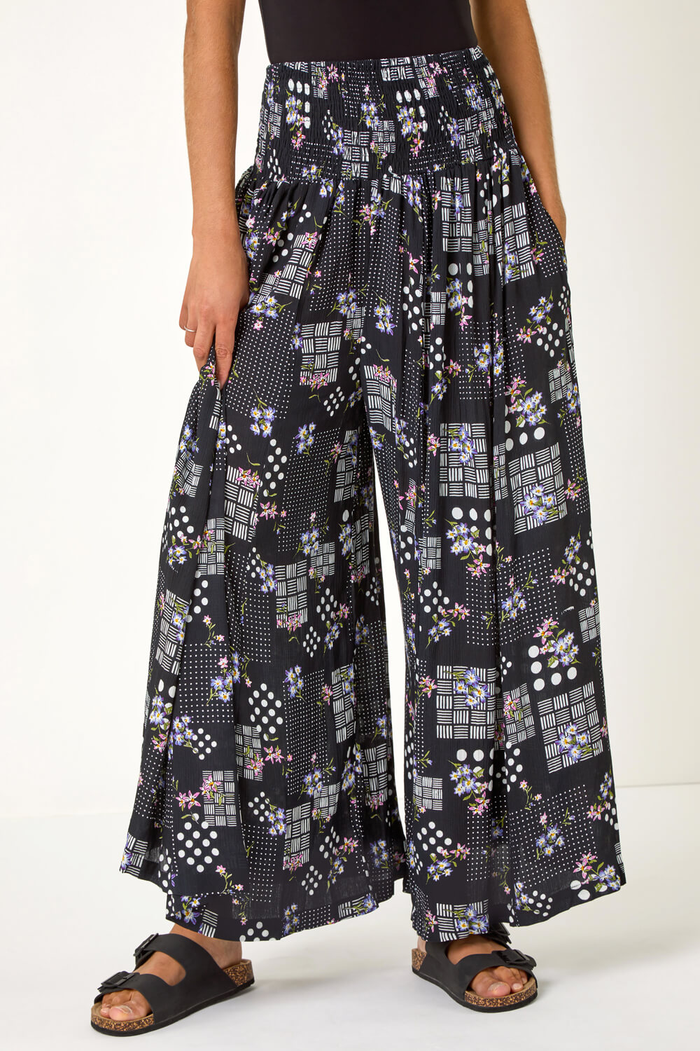 Bold Floral Pattern Wide Leg Trousers - Black/Cream