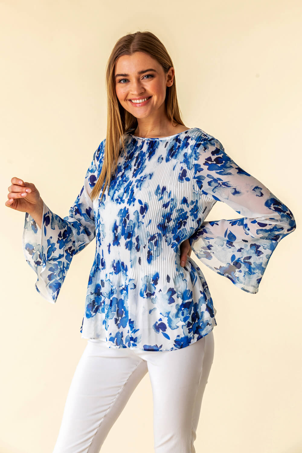Floral Fluted Sleeve Pleated Top