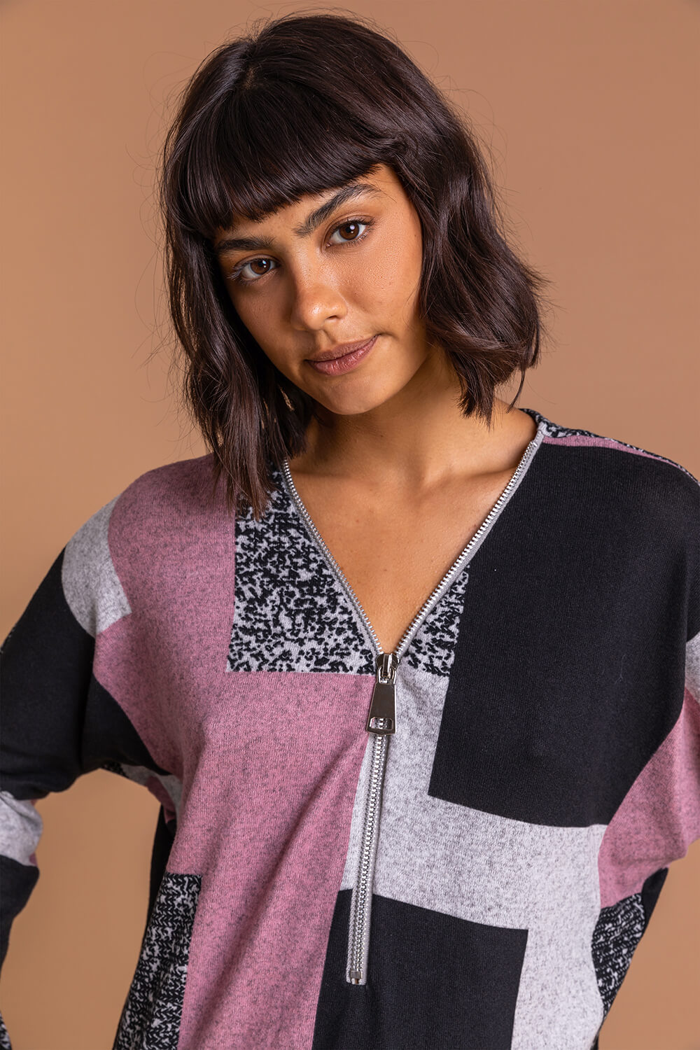 PINK Colour Block V Neck Zip Detail Long Sleeve Top , Image 4 of 5