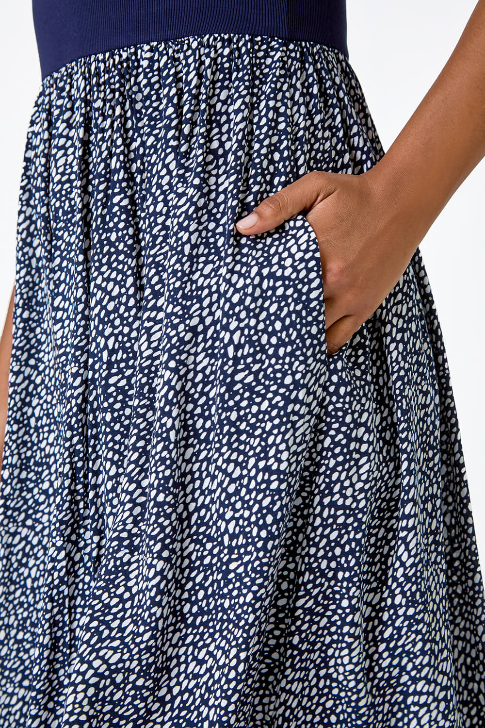 Navy  Contrast Spot Stretch Jersey Pocket Dress, Image 5 of 5