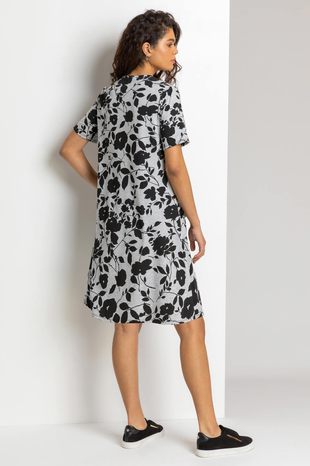 Grey Floral Print Pocket Shift Dress, Image 2 of 4