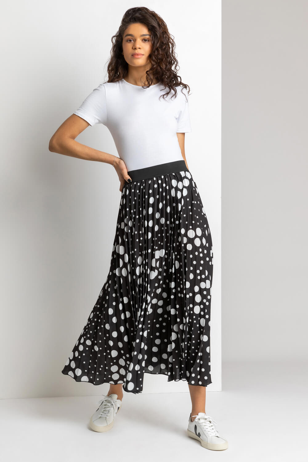 Spot Print Pleated Maxi Skirt in Black - Roman Originals UK