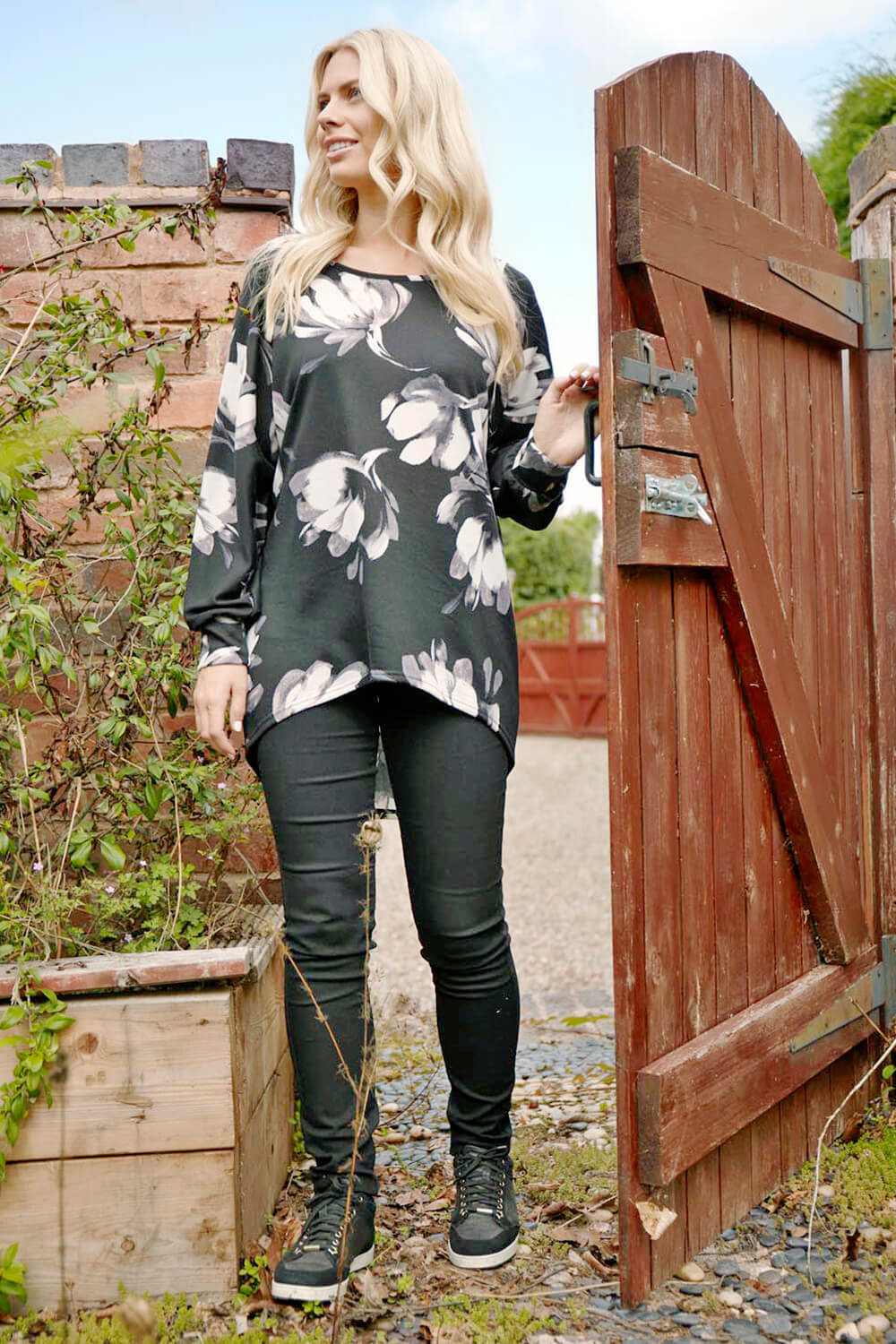 Wooly Touch Floral Print Tunic Top