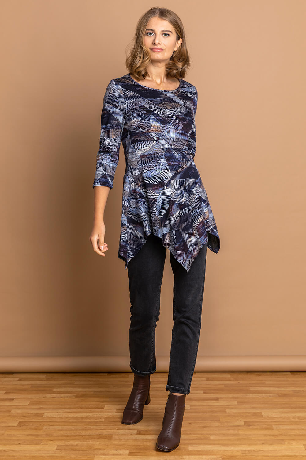 Navy  Abstract Print Hanky Stretch Top, Image 2 of 4