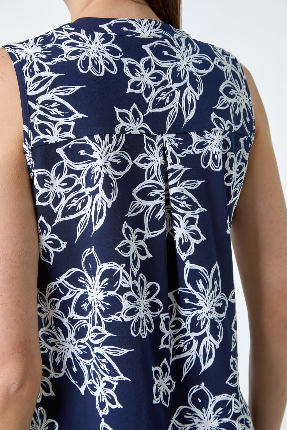 Navy  Sleeveless Floral Print Stretch Top, Image 5 of 5