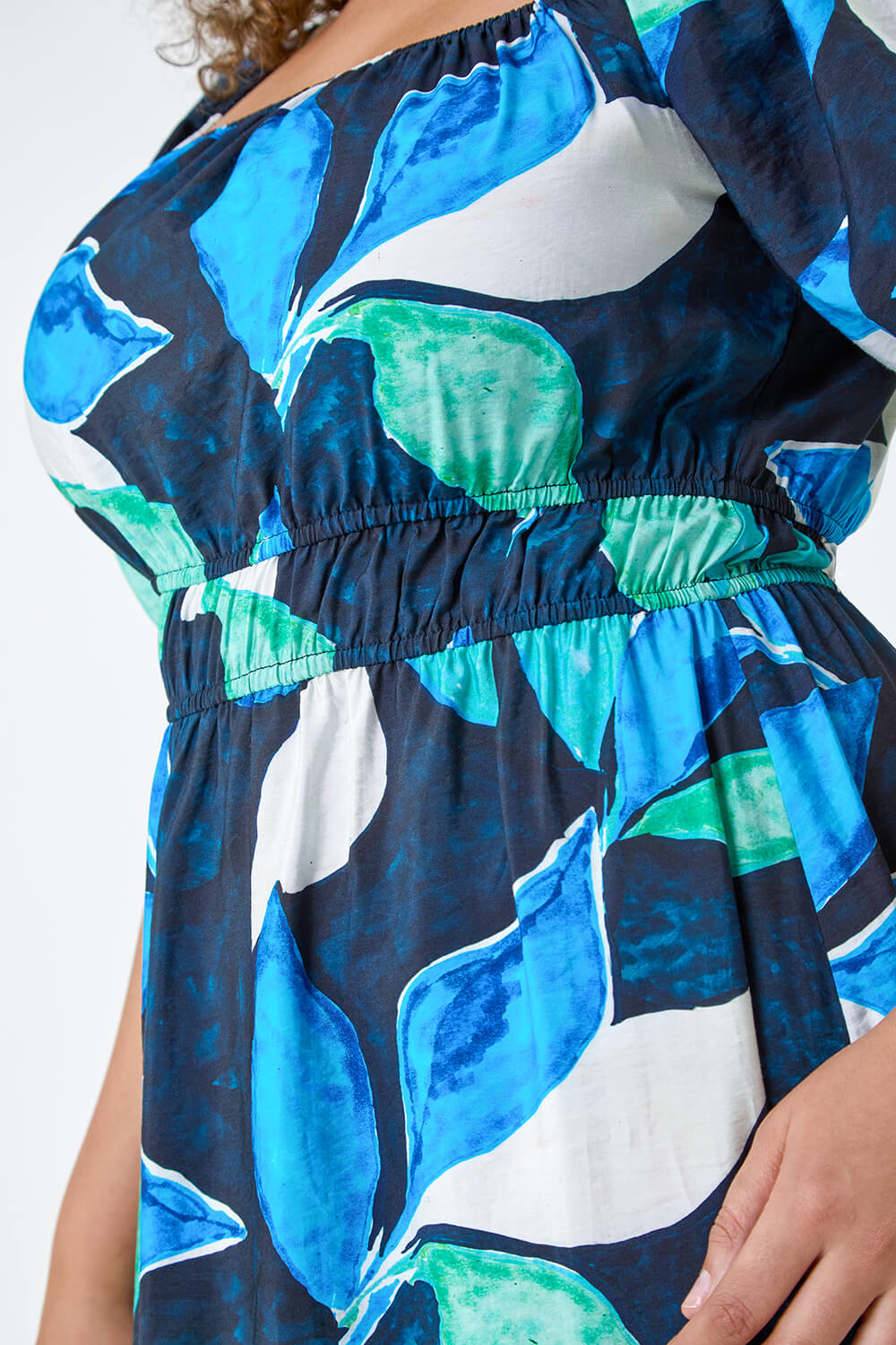 Navy  Curve Leaf Print Shirred Midi Dress, Image 5 of 5