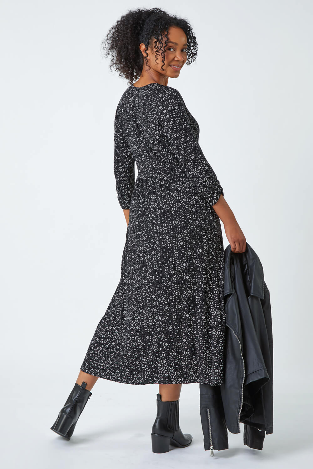 Black Petite Spot Pocket Stretch Ruched Midi Dress, Image 3 of 5