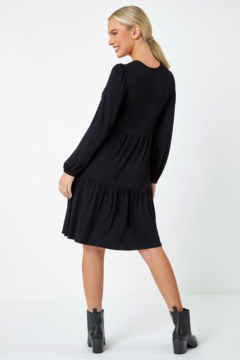 Black Petite Plain Tiered Stretch Dress, Image 3 of 5