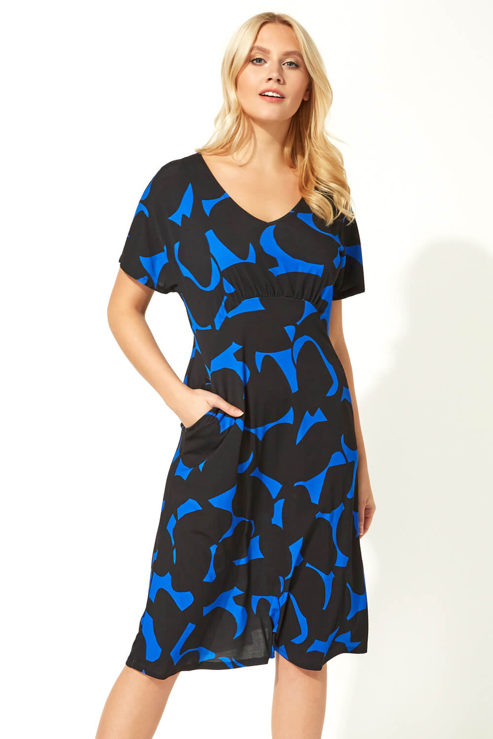 Abstract Leaf Print Gathered Dress